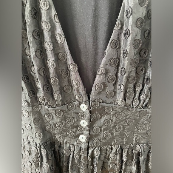 Revolve Majorelle Walsh Puff Sleeve Romper
Size XS Black Deep V-Neck Swiss Dot - Picture 4 of 10